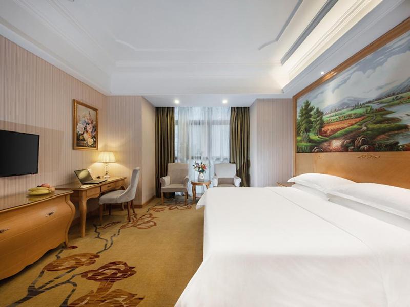 Vienna International Hotel Fuzhou Cangshan Wanda Exterior photo