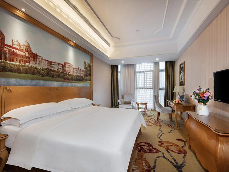 Vienna International Hotel Fuzhou Cangshan Wanda Exterior photo